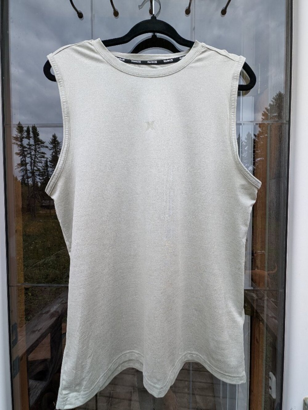 Hurley light green tee